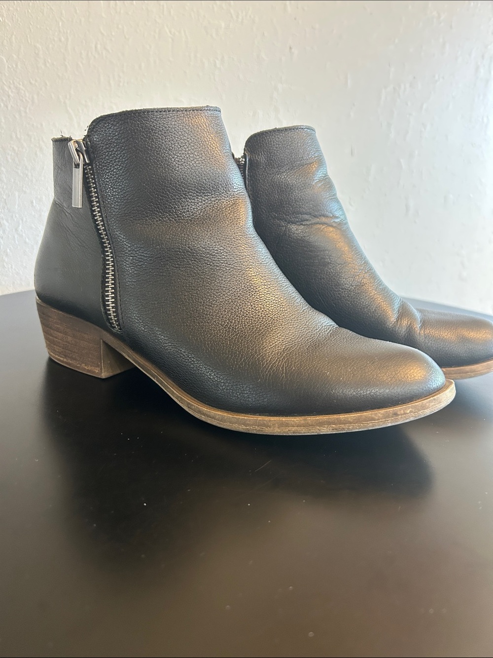 Kensie Black Leather Side-Zip Ankle Booties